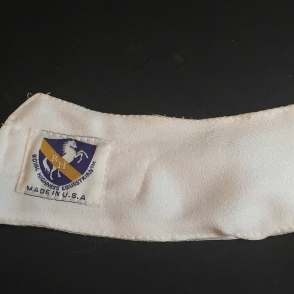 Royal Higness Equestrian Show Horse White Scarf - Picture 7 of 8